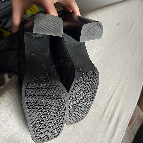 Sandler leather size 5 knee length boots in very good condition. - Picture 5 of 6